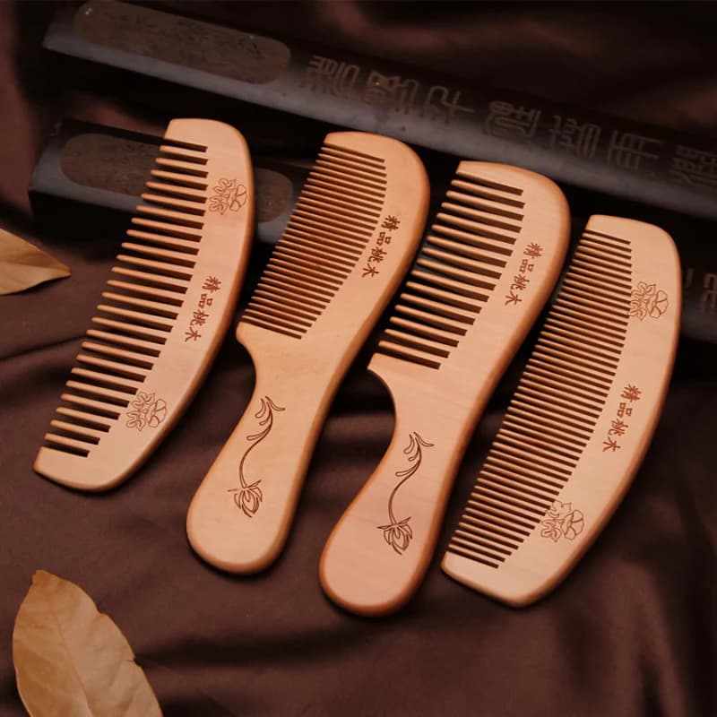 Pettine per capelli in legno di pesca naturale Denti chiusi Massaggio antistatico per la testa Cura dei capelli Spazzole per bambini in legno Pettini per bambini Cura dei capelli del bambino