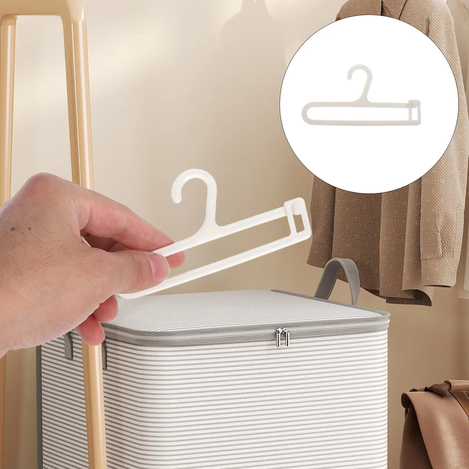 50 Pezzi Mini Appendiabiti in Plastica per Esposizione e Organizzazione di Abiti e Accessori per Case delle Bambole