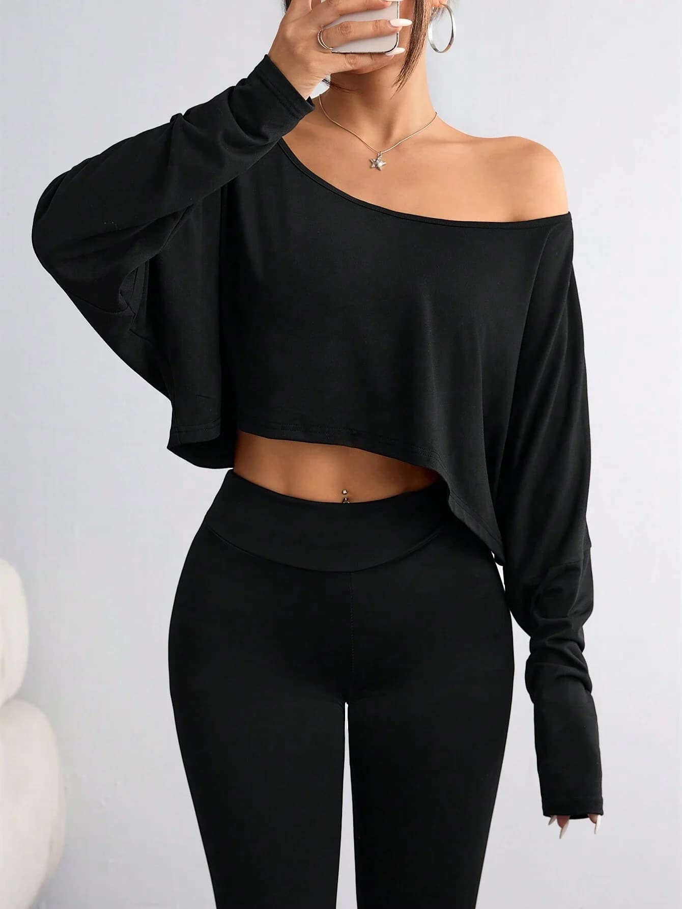 T-shirt casual da donna con spalle scoperte, tinta unita, modello batwing, primavera autunno