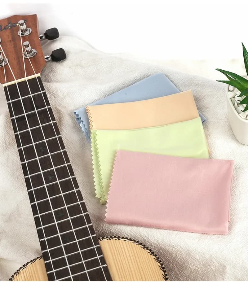 Panno per salviette speciale per strumenti musicali Panno per nodi trasparenti in fibra fine Ukulele chitarra violino panno per pulire pianoforte universale