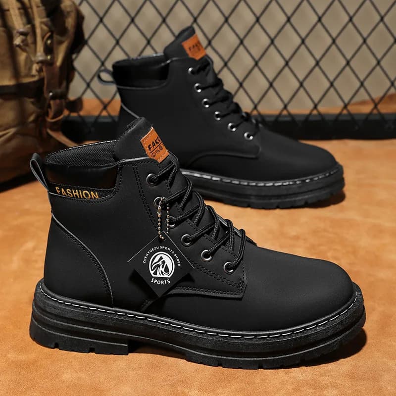 Stivali alti da uomo 2025 Scarpe in pelle autunno inverno Stivaletti da esterno alla moda per uomo Stivali comodi con lacci Scarpe antiscivolo
