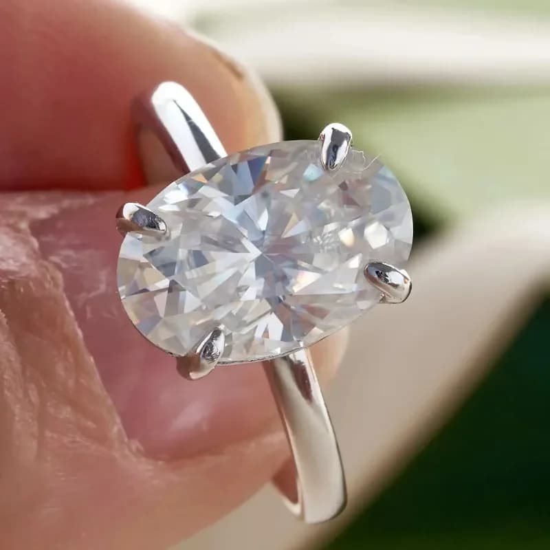 Jianjie Luce di Lusso delle Donne Taglio Ovale Cubic Zirconia Anelli di Fidanzamento di Nozze Anello di Coda Brillante Accessori Abbaglianti Tendenza