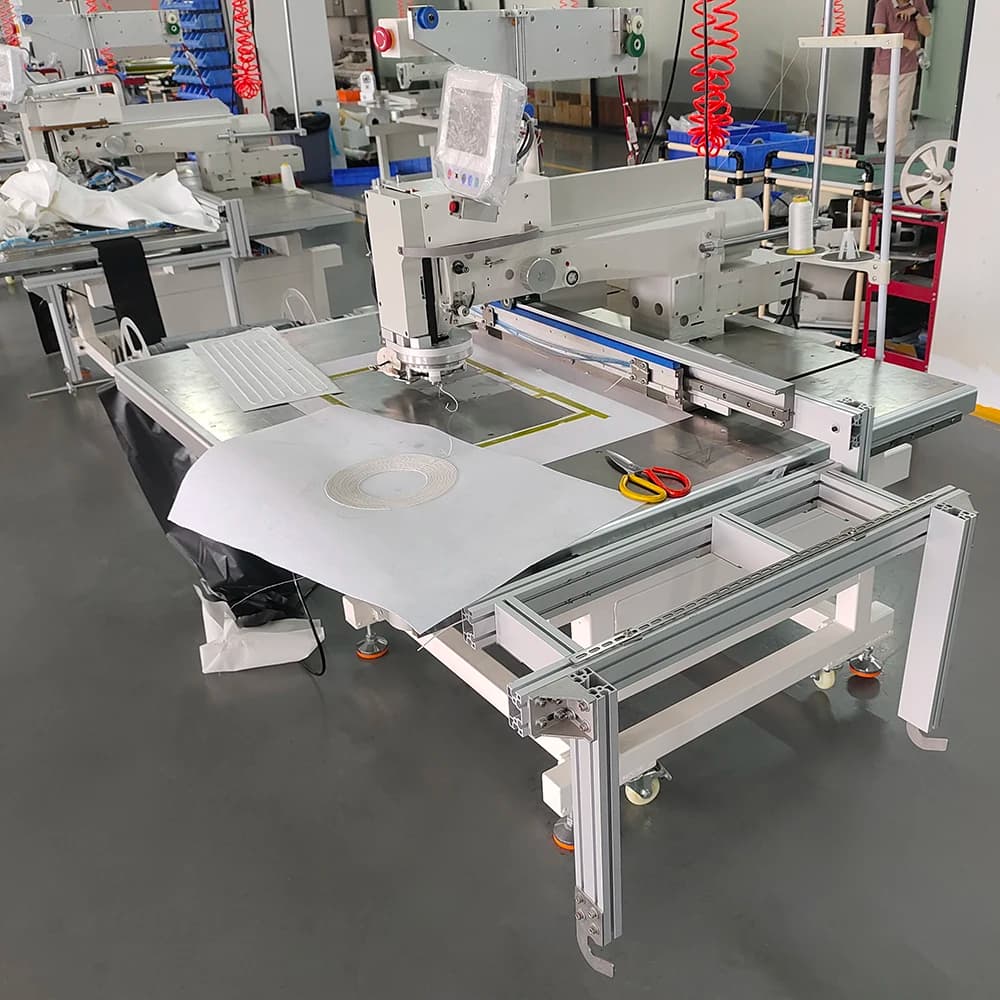 Fully Automatic Electric Heating Mattress Sewing Making Machine Thermal Blanket Carpet Core Motor Gear Components Flat-Bed