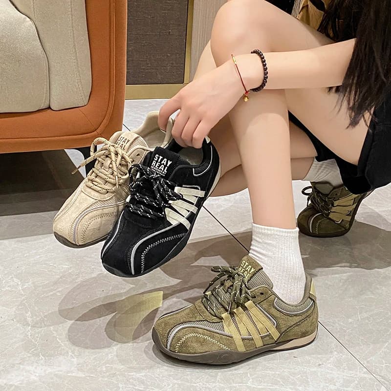 Women Soft‑Sole Retro Casual Sneakers Lace‑Up Mesh Panel Lightweight Breathable Non‑Slip Outdoor Commuter Daily Walking Shoes