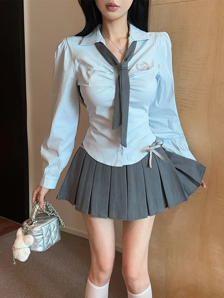 Autunno nuovo stile preppy set donna versione coreana camicia ricamata + gonna a pieghe con fiocco slim fit dolce set a due pezzi