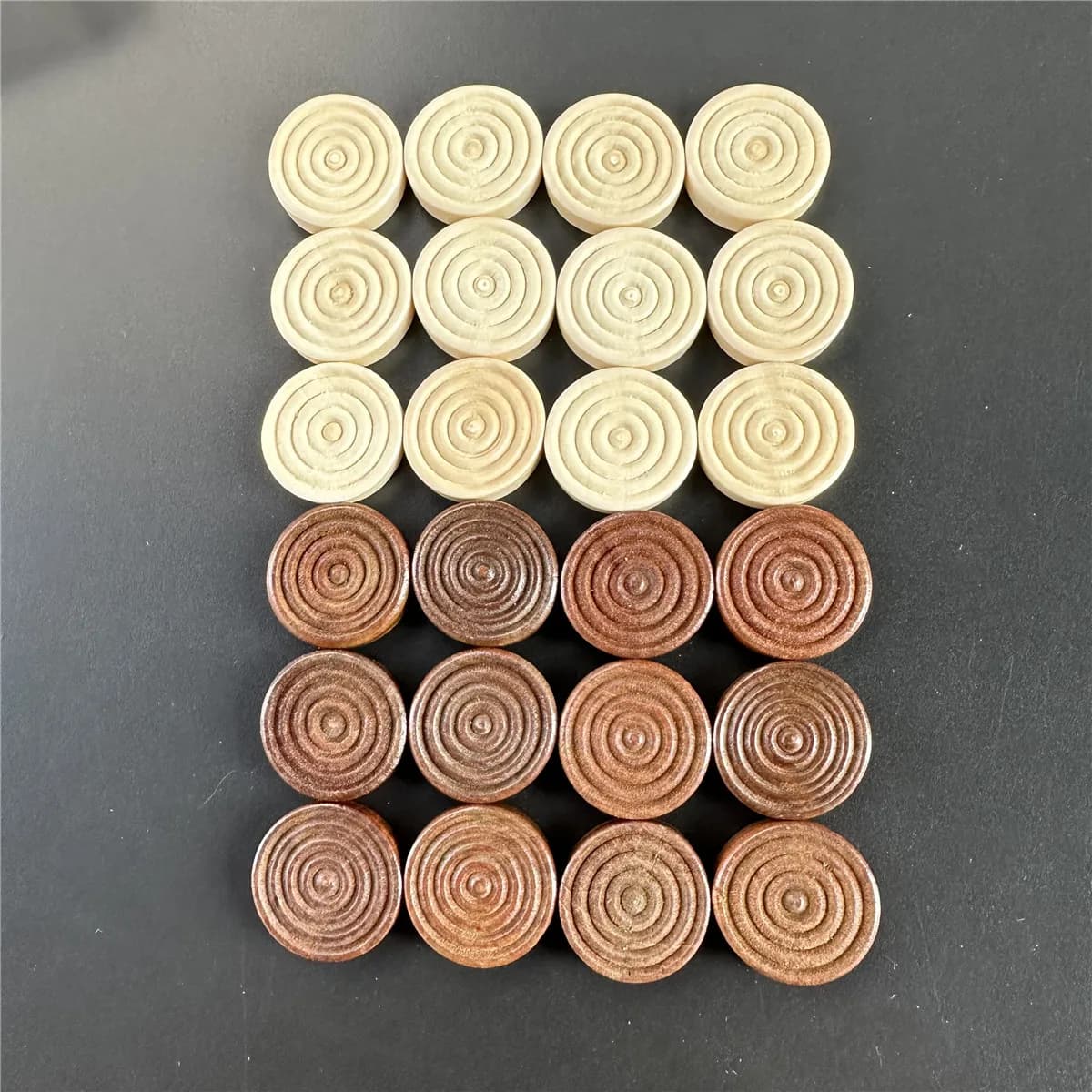 24pcs/set of 2.5cm/0.98inch round Wooden Checkers Round International Checkers Pieces Used for Board Game Backgammon Accessories