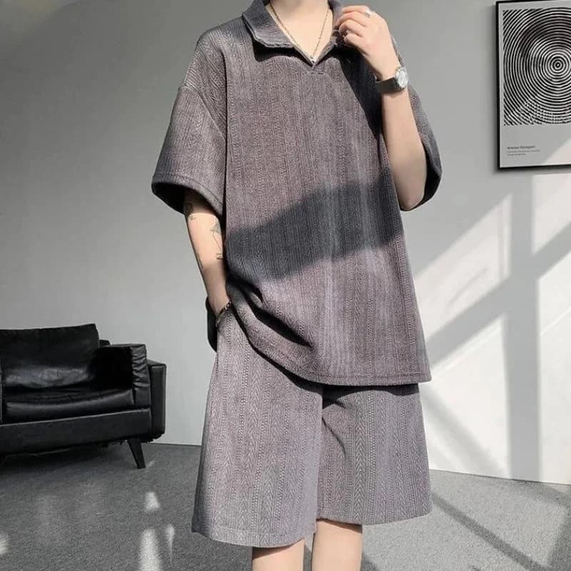 Elegant Complete Men's Summer: Short Sleeves Court with Details Plissettati and Shorts Matched, Set Sportivo Casual in Two Pieces
