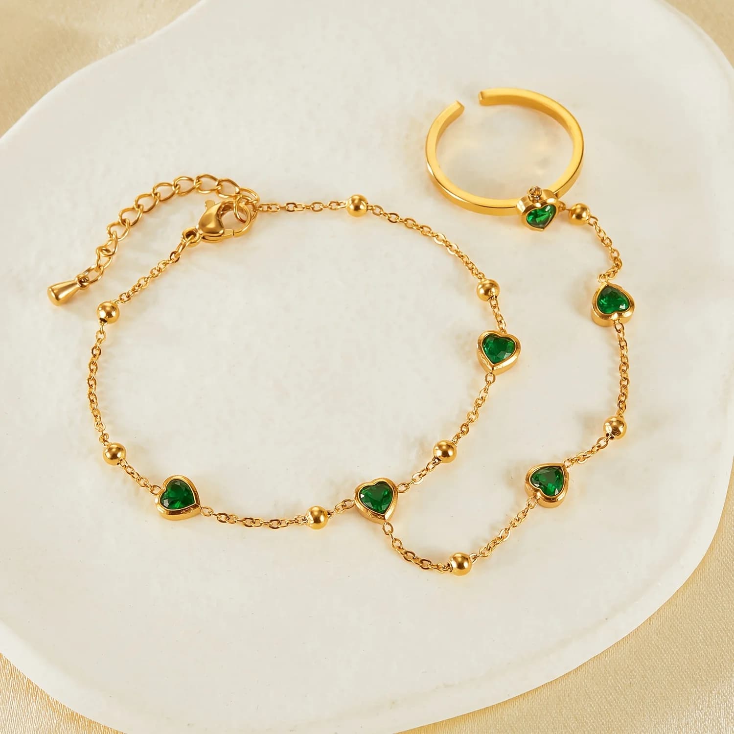 Exquisite women's bracelet, stainless steel high-quality material, electroplating process, elegant and sexy style, suitable for holidays, music festivals and parties, special gifts for anniversaries, birthdays and Mother's Day
