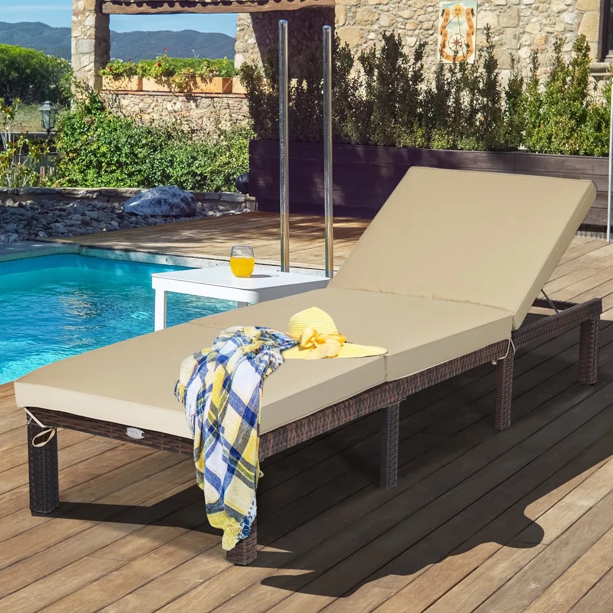 Sedia a Sdraio da Esterno in Rattan, Chaise Longue Reclinabile con Seduta Imbottita Regolabile per Patio