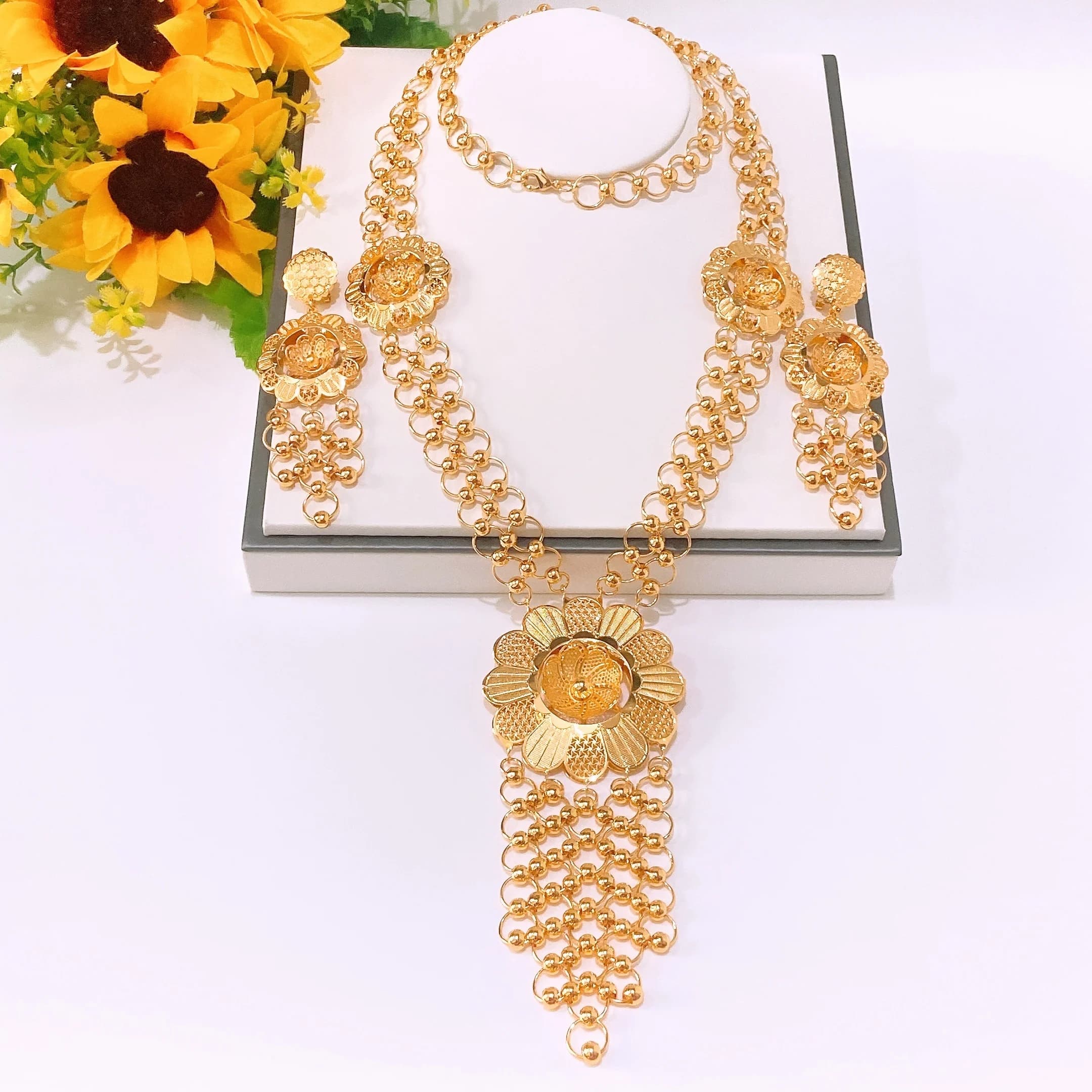 Set di gioielli 2 pezzi a forma di fiore strutturato con perline per collare da donna, collana, orecchino pedante, festa di nozze, gioielli di spedizione gratuiti