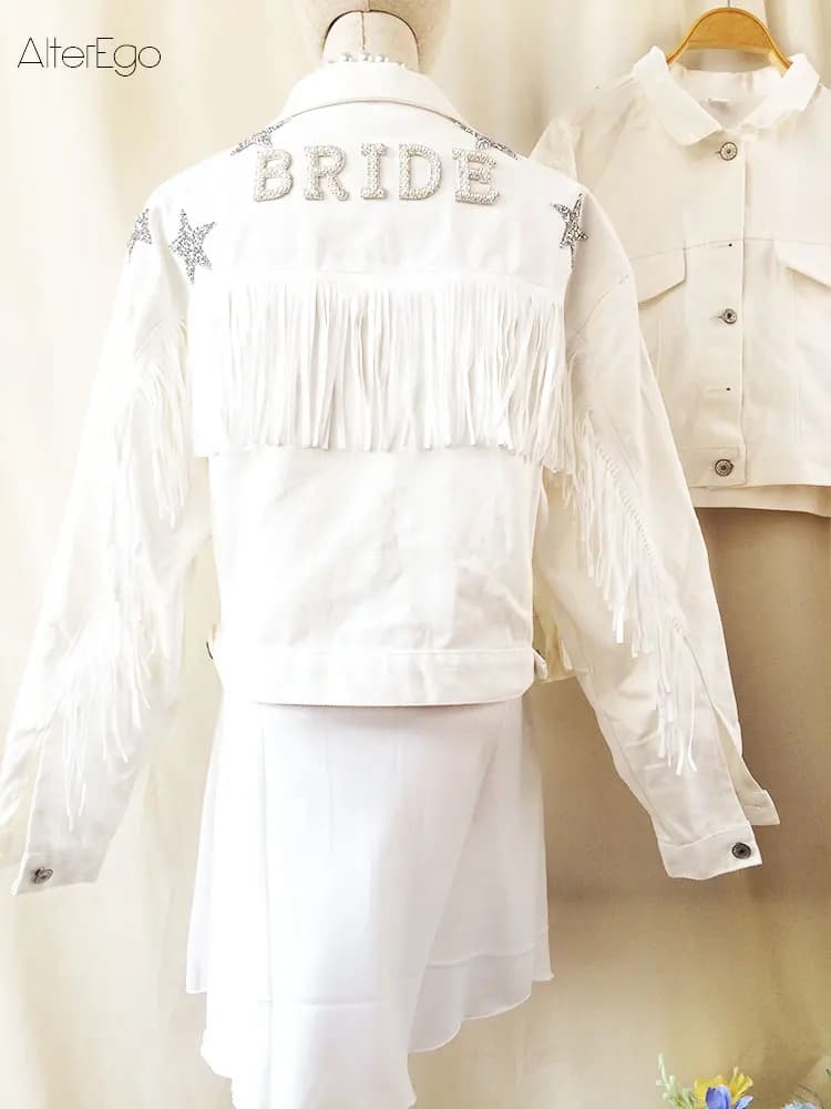 Giacca di jeans con stelle Frangia bianca Perla e strass Giacca da sposa personalizzata personalizzata Mrs.Jean Wifey Cappotti da sposa in denim Top