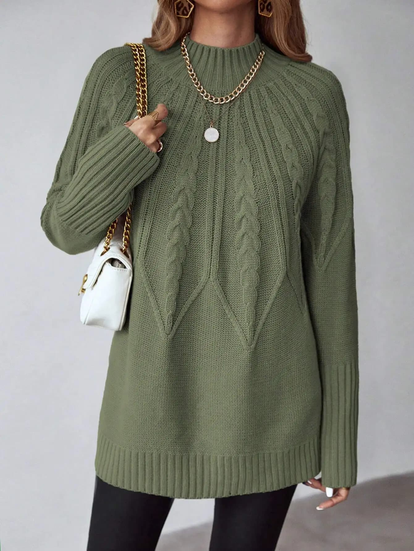Maglione da Donna Verde Oliva con Collo Alto e Lavorazione a Trecce, Maniche Lunghe, Pullover Casual