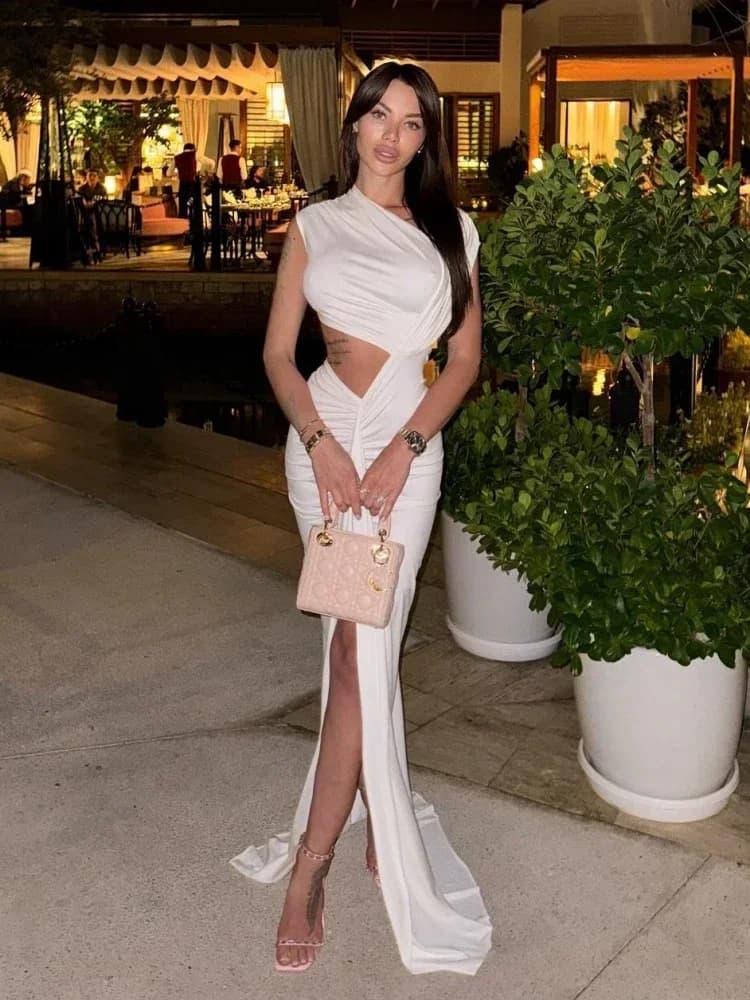 Abito lungo sexy con scollo asimmetrico scollato Abito lungo da donna bianco senza maniche con spacco increspato aderente Abiti eleganti da sera