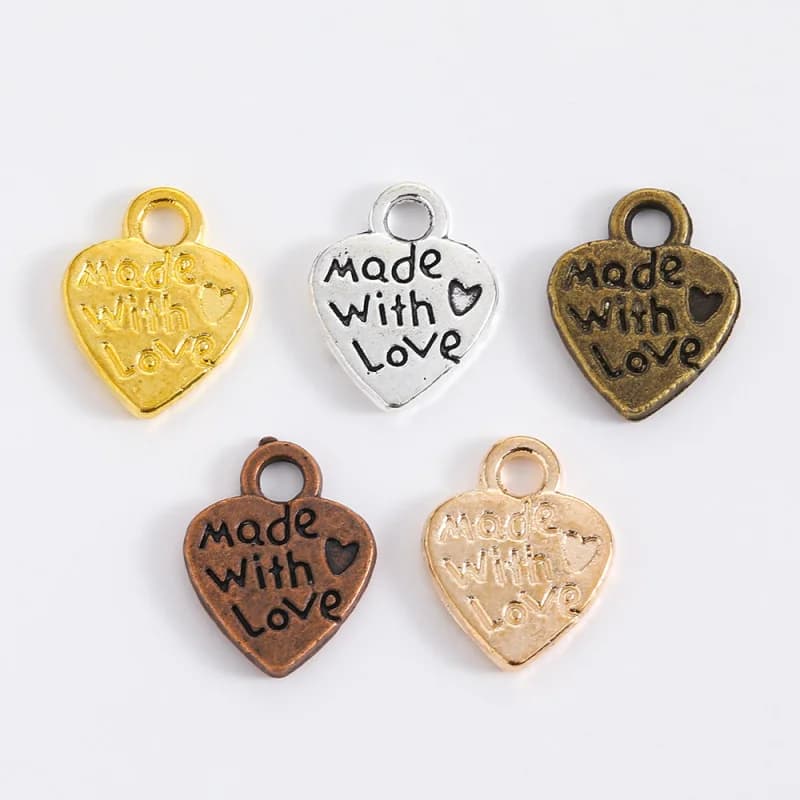 50 pezzi di ciondoli con lettere inglesi "Made With Love" per orecchini, collane, braccialetti fai-da-te e creazione di gioielli