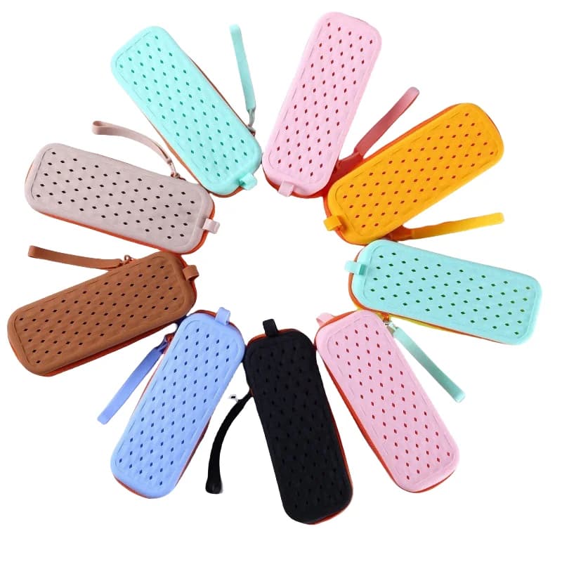 Breathable Glass Case Fan Swimming Glass Case Sports Glass Case Flexible Silicone Glass Case for Gym Swimming Bag