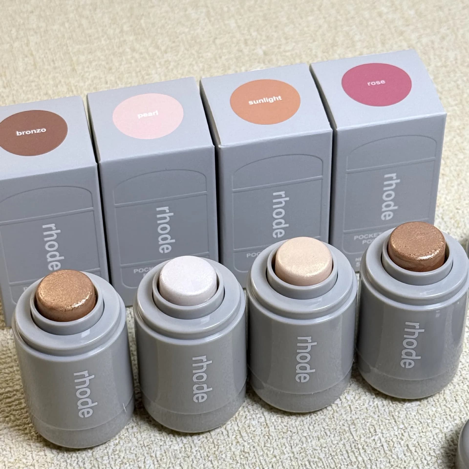 Highlight Stick Shiny Glossy Four Colors Cheekbones & Cheeks Brightening Bronzing Pearl Rose New Launched 2026 NEW