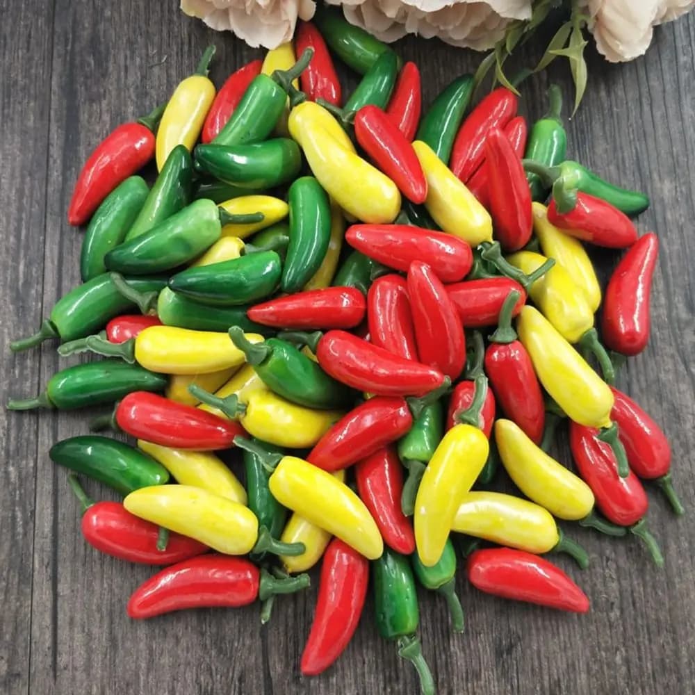 Decorazioni Festive per la Casa: Mini Piante in Plastica, Peperoncini Artificiali, Verdure Finte