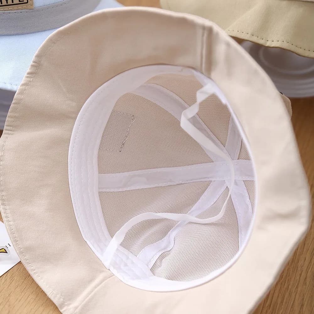 Nuovo Cappello da Pescatore Trendy Anti-Sole Regolabile Traspirante con Orsetto Carino – Idea Regalo