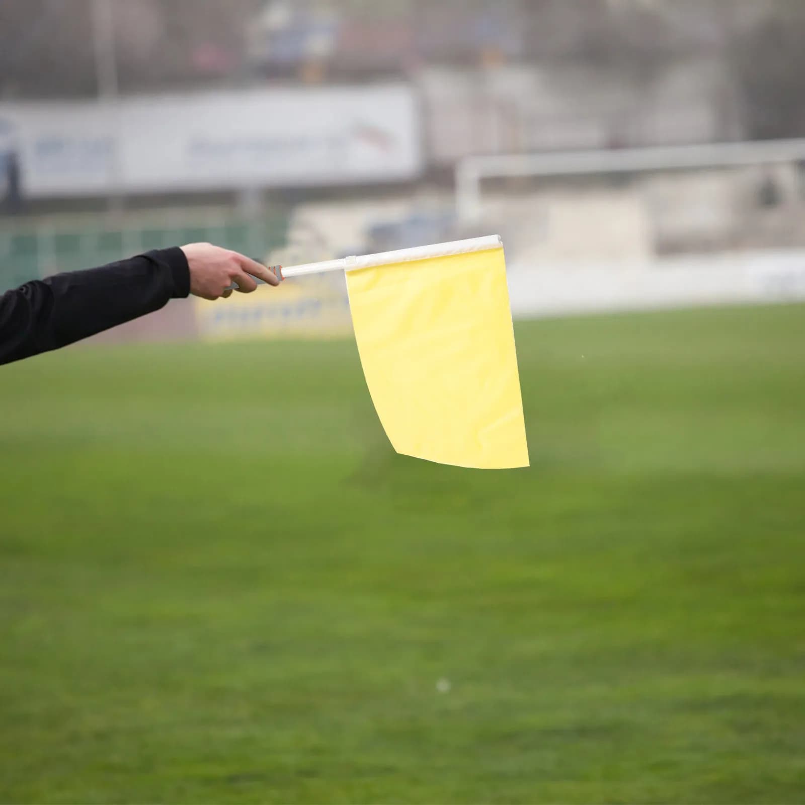 2 Bandierine per Arbitri Sportivi, Bandiere Segnaletiche Multiuso per Calcio, Pallavolo, Atletica Leggera, Sicurezza nelle Partite, Leggere e Portatili
