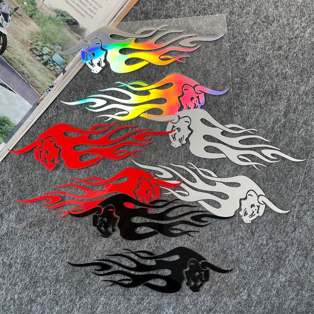 Stickers for Motorcycle Helmet with Design Flame 2D, Decalcomanie in Vinyl Waterproof for Front Windscreen Moto Flame Bull