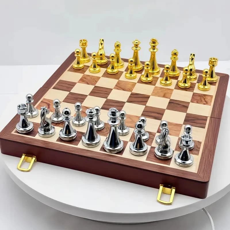 Set di Scacchi in Legno Deluxe 30cm/11.8 Pollici, Pieghevole e Portatile con Pezzi in Lega di Zinco, Ideale per Vari Regali Festivi