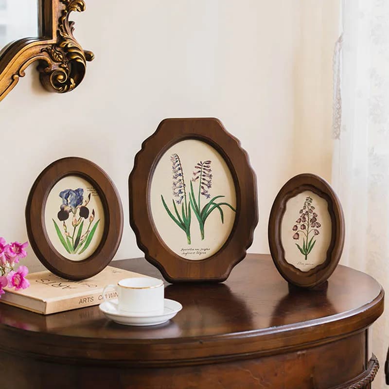 Solid Wood Photo Frame French Retro Style Decorative Picture Frame Living Room Bedroom Cafe Desktop Ornament Home Decoration