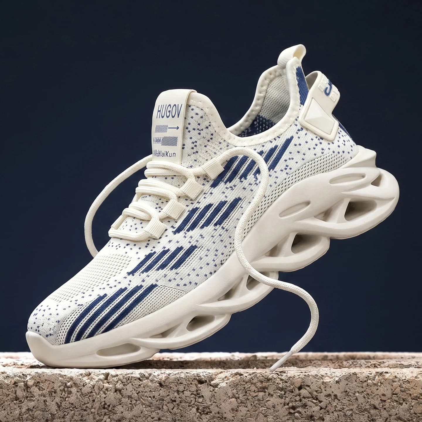 Men's Summer Breathable Mesh Running Shoes Casual Comfortable Soft Bottom Fashionable All-Match Coconut Shoes for Teens