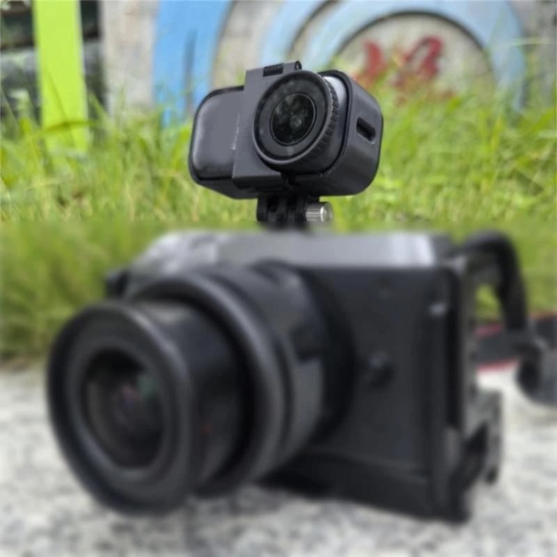 Expansion mounting bracket for hot shoe attachment with adjustable corner clip and heat dissipation