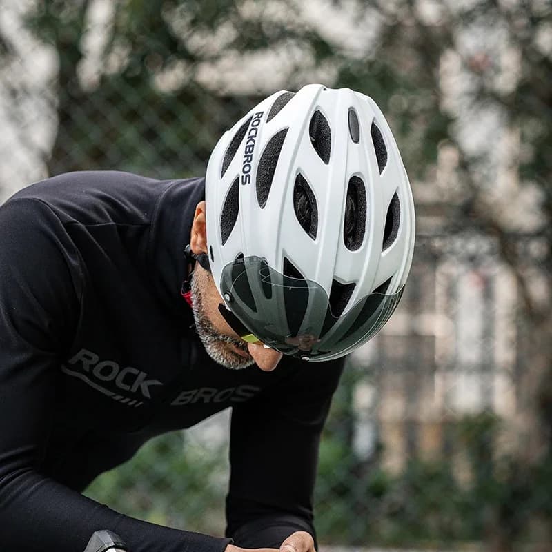 ROCKBROS Cycling Helmet, Integral Bicycle Helmet, Electric Motorcycle Helmet with Removable Lens, Cycling Equipment