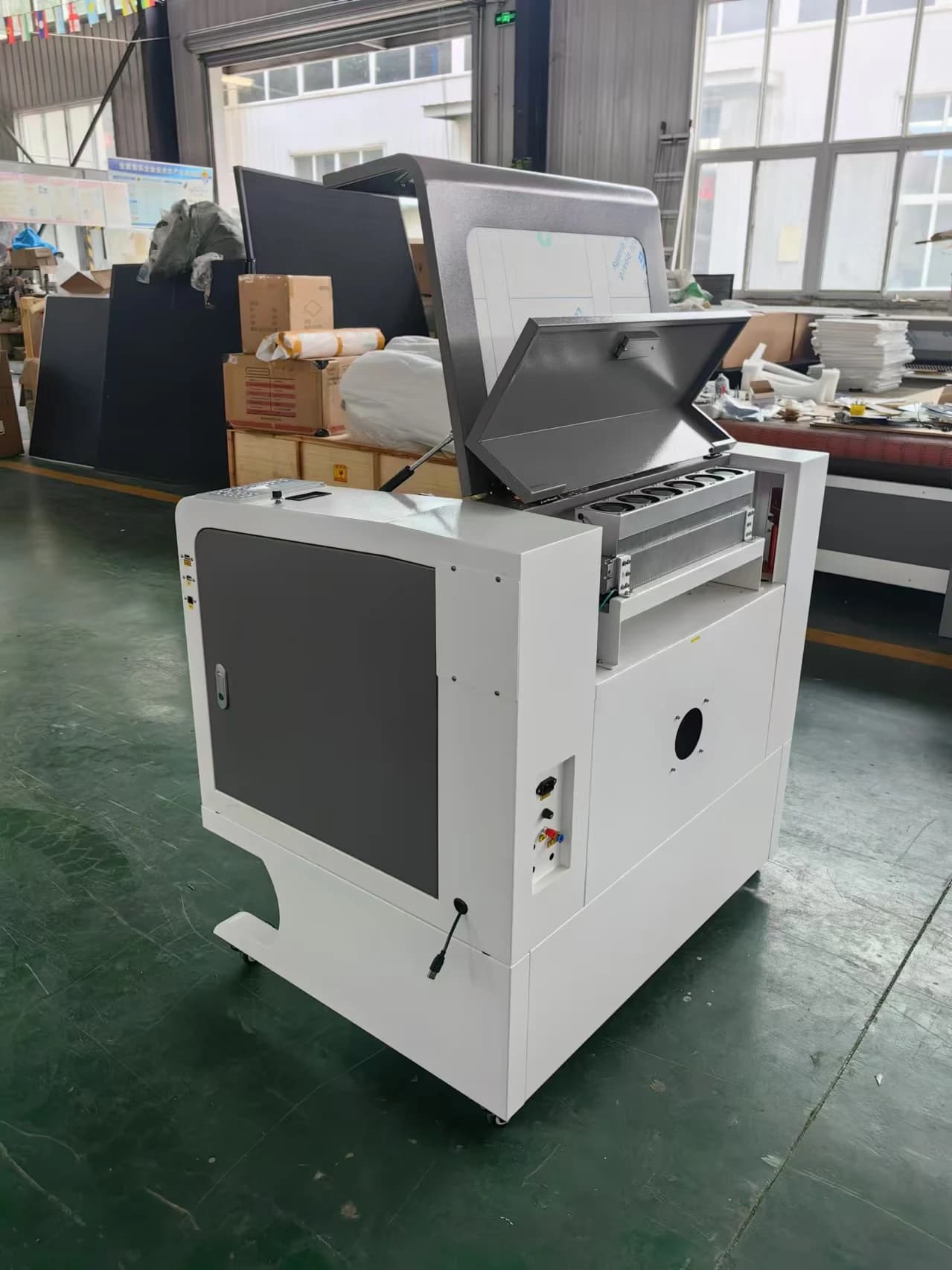 Macchina per incisione laser CO2 Macchina per taglio laser CO2 CNC con messa a fuoco automatica