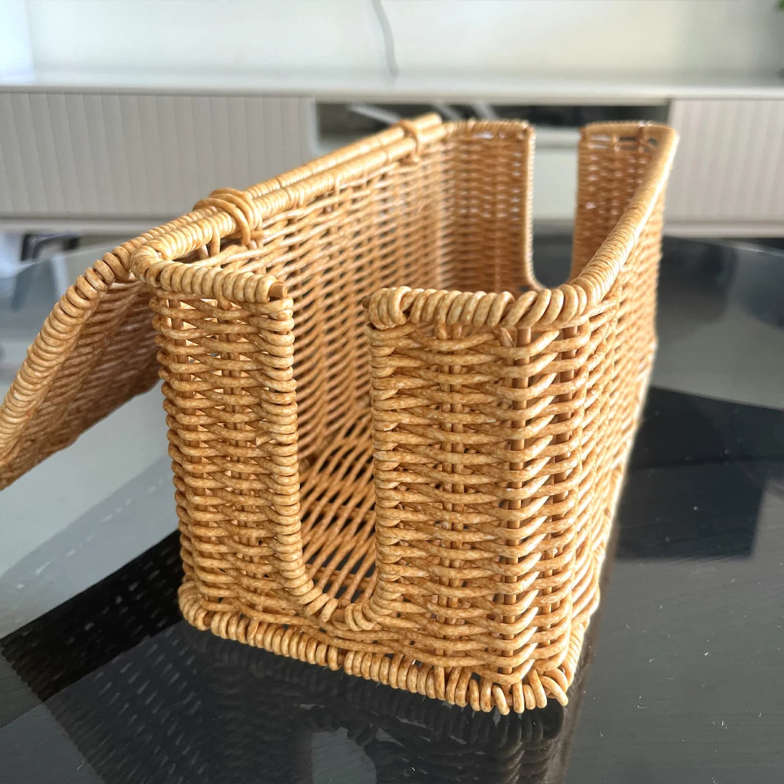 Scatola Portacavi Artigianale con Coperchio, Organizzatore Cavi in Imitazione Rattan, 2 Scomparti Aperti, Cesto Portacavi per Multipresa, TV, PC, Router, Caricabatterie