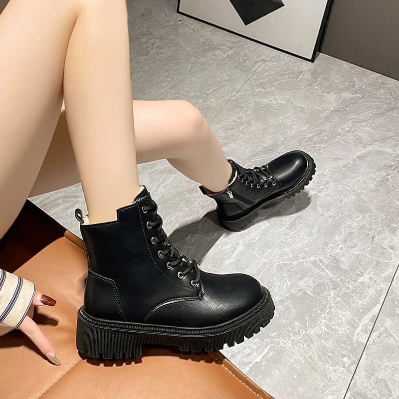 Stivali da equitazione da donna 2025 autunno/inverno nuovi stivali in pelle con suola spessa stivali corti in pelle in pile e stivali da neve impermeabili