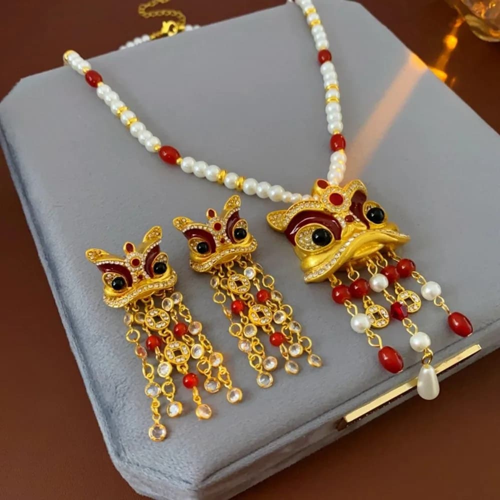Collana con orecchini di danza del leone del capodanno cinese, stile cinese-chic, strass, nappa, risveglio, ciondolo leone, perla di cristallo