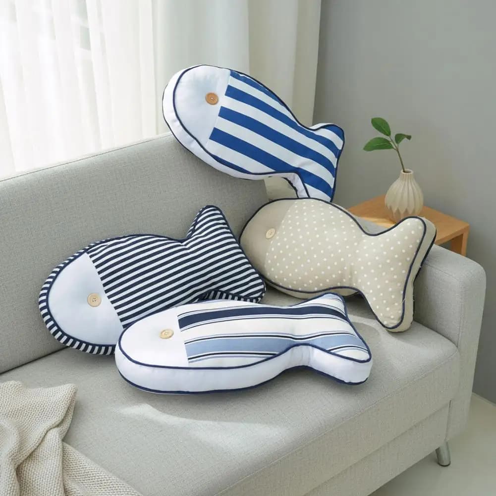 Cuscino in tela di pesce nautico Cuscino a forma di pesce a strisce Peluche ripiene che abbraccia lo schienale Cuscino Divano Camera da letto Soggiorno Decor
