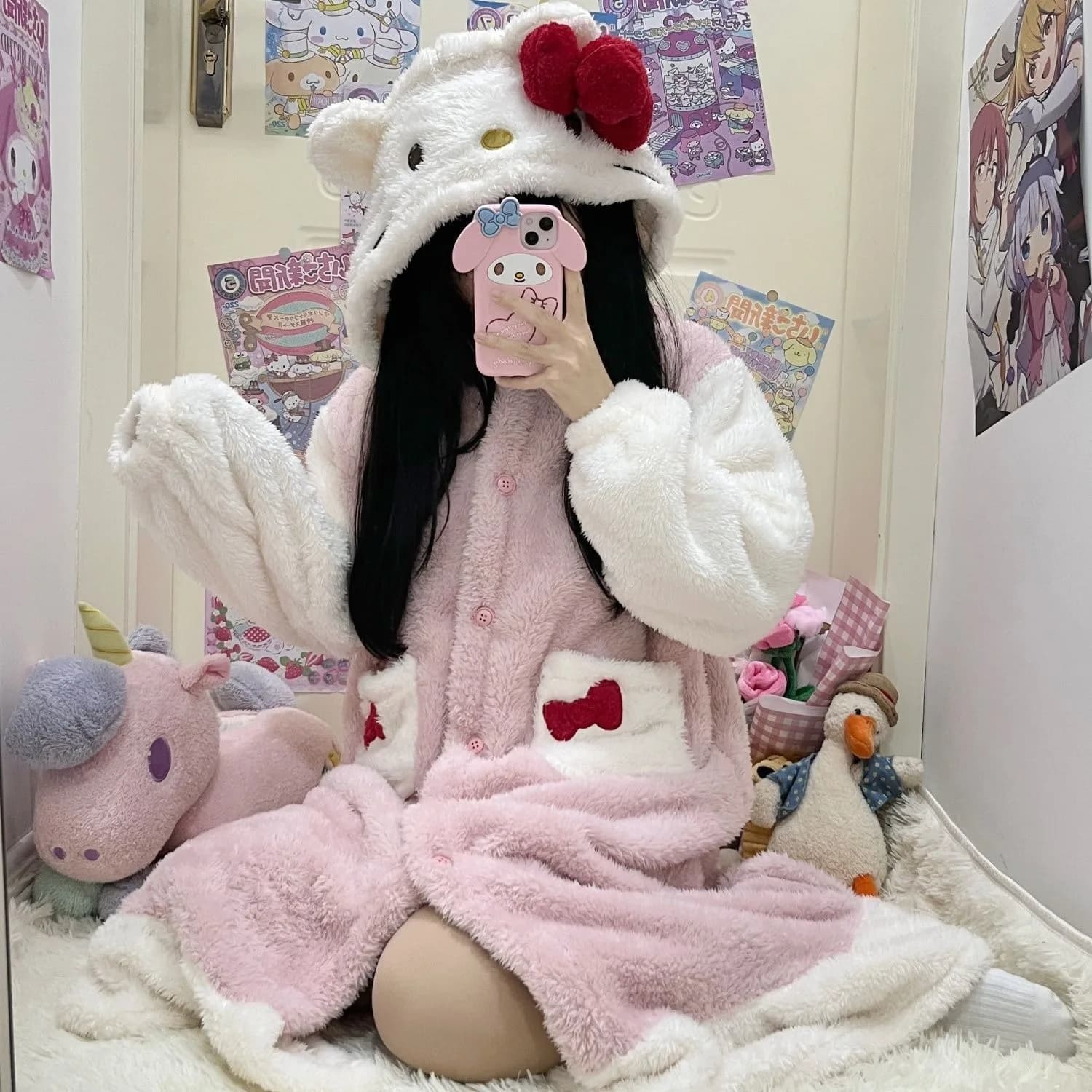 2026 Graziosa Vestaglia in Flanella Sanrio HelloKitty per Donne, Accappatoio Lungo in Peluche, Caldo Pigiama Invernale, Kawaii Anime Cartoon per le Vacanze