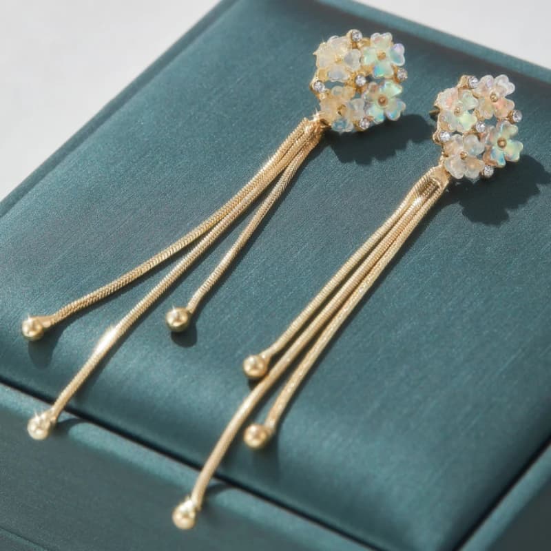 Lussuosi orecchini con frange floreali scintillanti, temperamento di lusso leggero alla moda da donna, accessori per feste, regali di gioielli