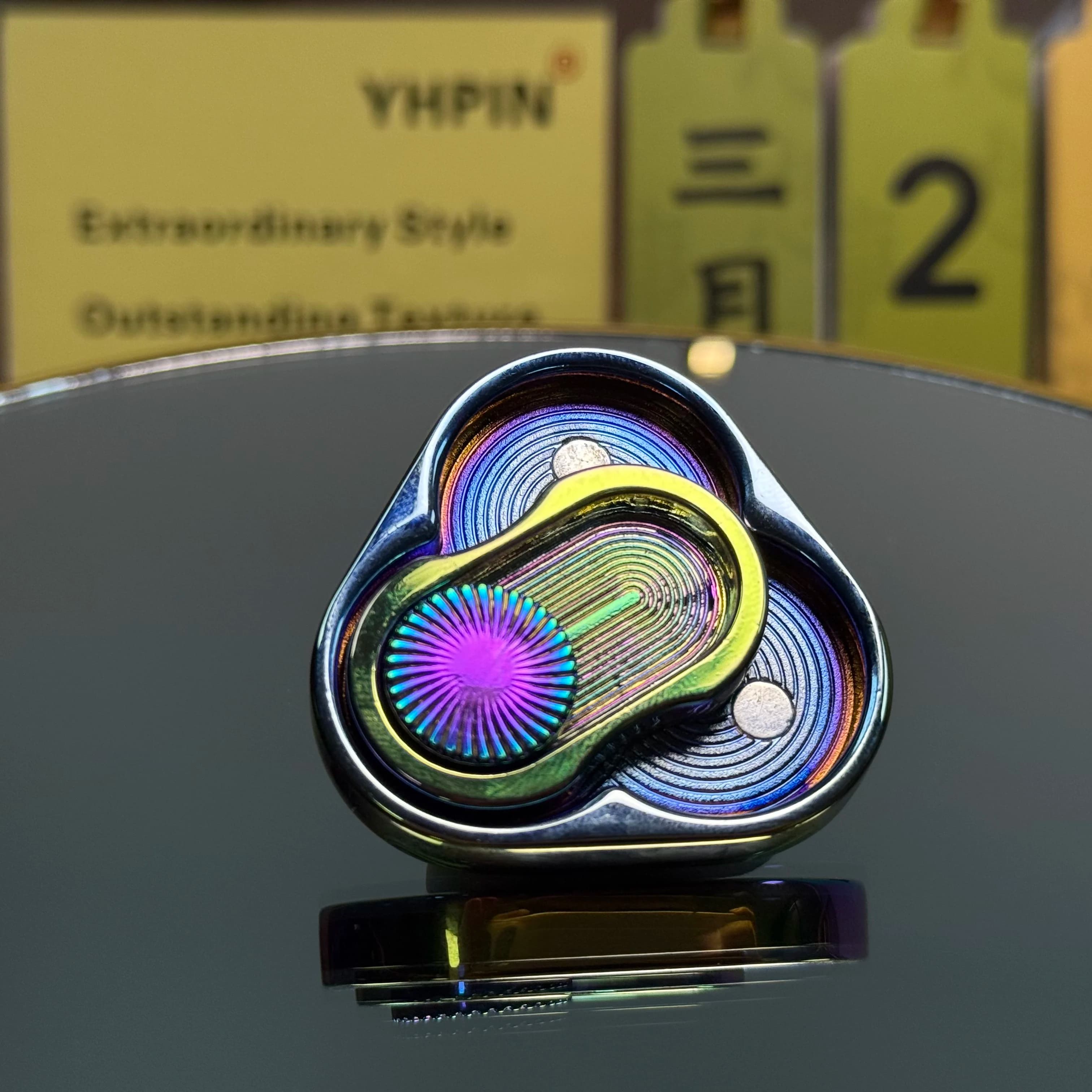 Spinner Triangolare con Moneta Girevole EDC, Giocattolo Antistress Manuale, Fidget Spinner Divertente