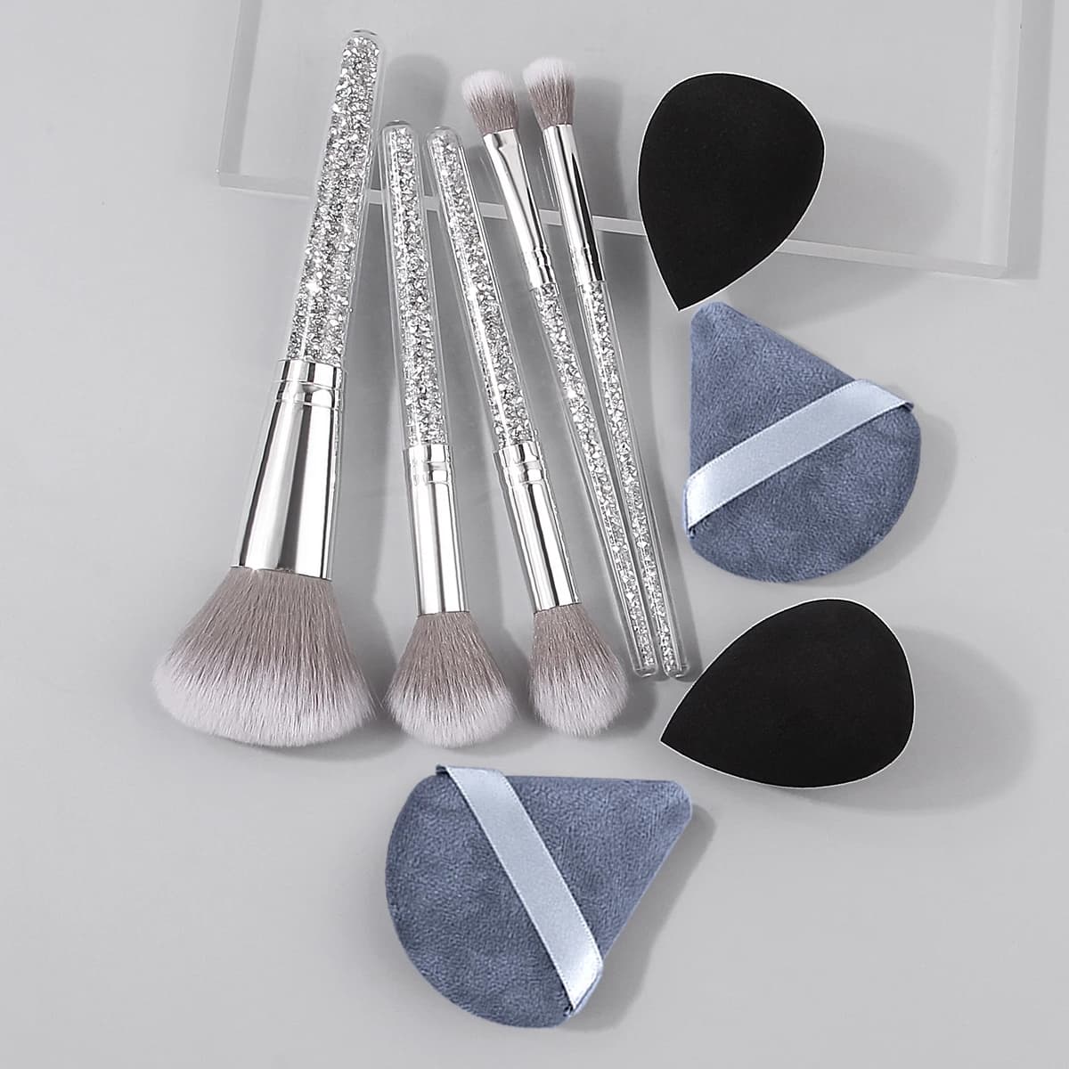New makeup brush with diamond handle from 5 pieces, brush for fard contour and soft bristles umbrella + sponge head for 4 pieces makeup