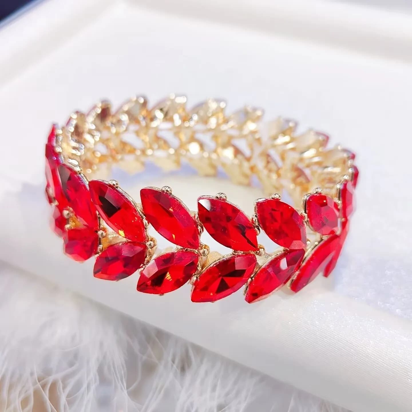 New Colorful Crystal Heart Stretch Bracelet Women Trendy Wear Crystal Glass Ball DIY Jewelry Bracelet