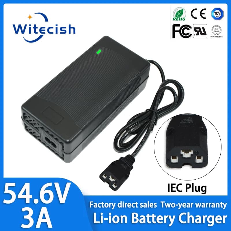 Caricabatteria agli ioni di litio 48V 54.6V 3A per pacco batteria al litio spina femmina a 3 Pin IEC