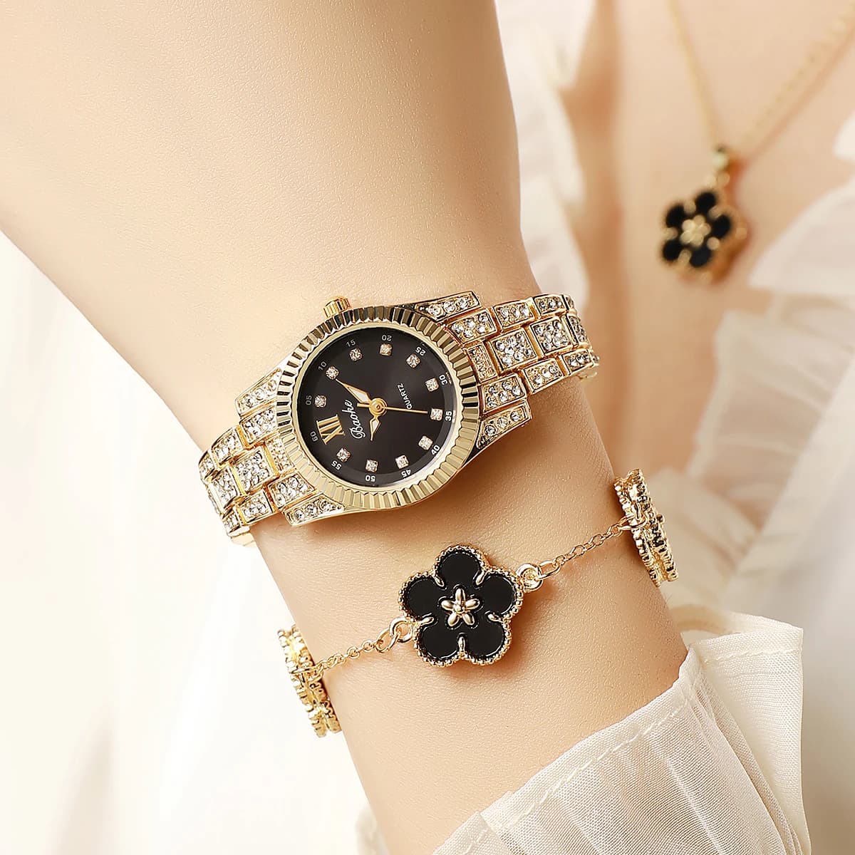 Black Clover Jewelry Set with Golden Crystal Luxury Watch | Round Dial | 5 Piece Floral Gift Set for Women