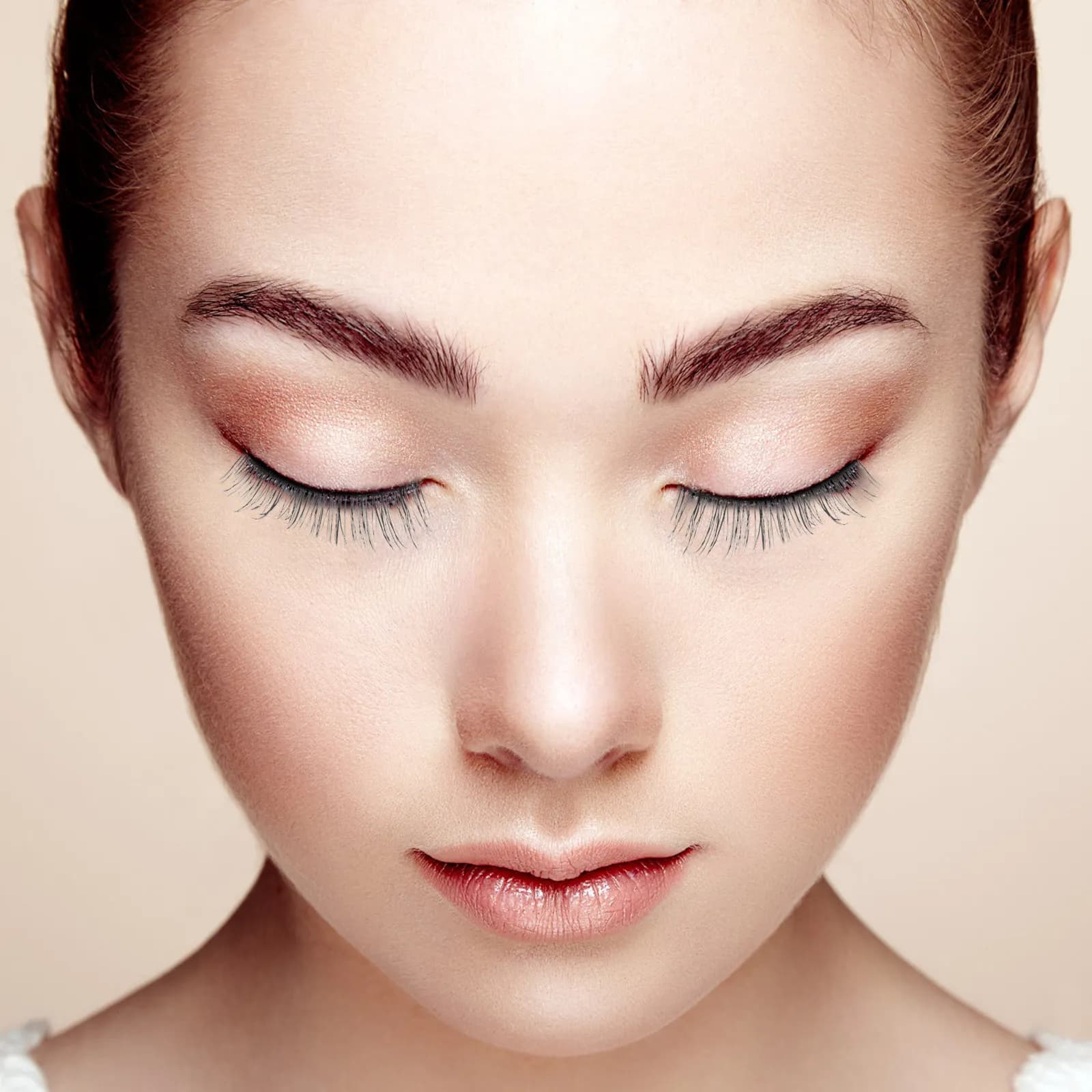 4 Paia di Ciglia Finte - Ciglia Adesive per Trucco Quotidiano, Feste, Matrimoni, Servizi Fotografici, Extension Ciglia Finte per Donne