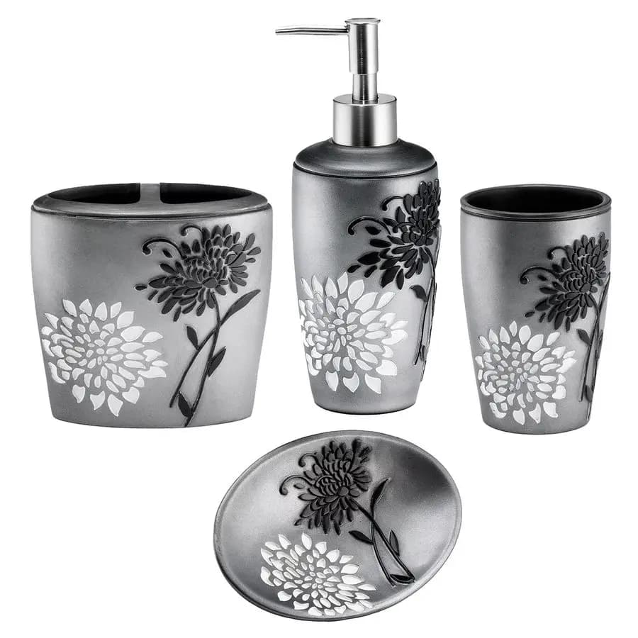 Set di 4 Accessori per Bagno Erica, Design Moderno e Classico: Dispenser Sapone, Bicchiere, Portaspazzolino e Portasapone dal Design Unico