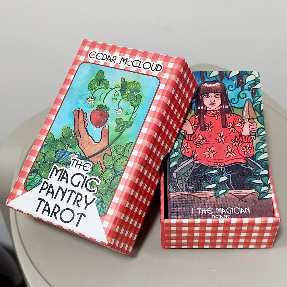 Il Mazzo di Tarocchi della Dispensa Magica: Carte dei Tarocchi a Tema Cibo in Acquerello per Cuochi Domestici e Amanti del Cibo, Cartoncino a Doppia Goffratura