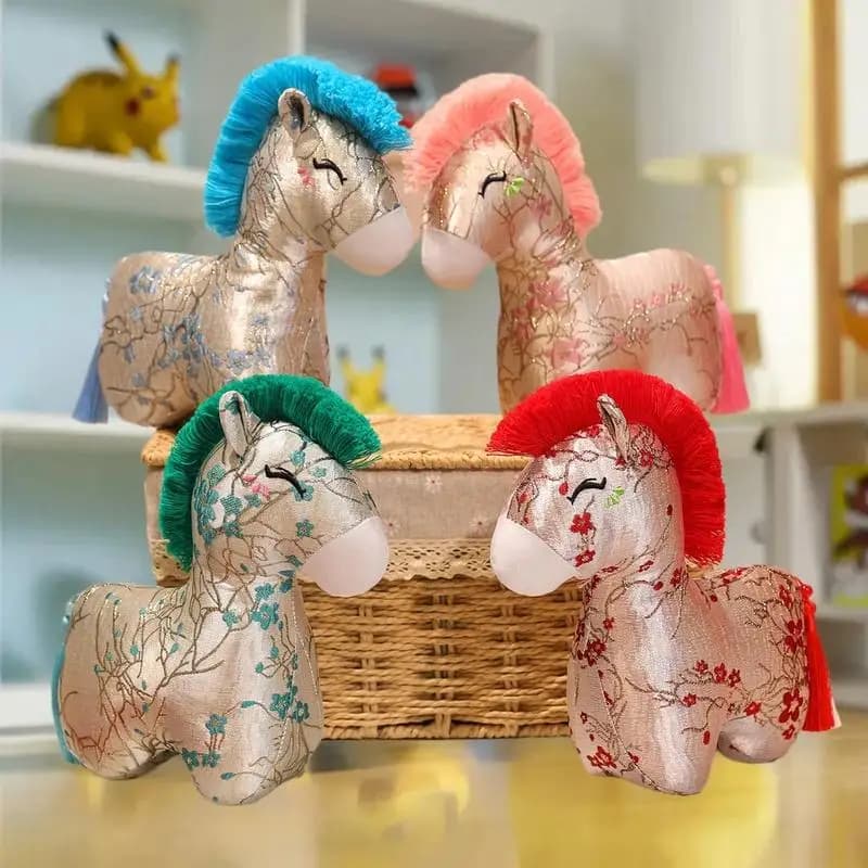 Portachiavi con ciondolo a forma di cavallo dei cartoni animati, adorabile bambola di pezza con pony di peluche, perfetto per appendere borse o auto