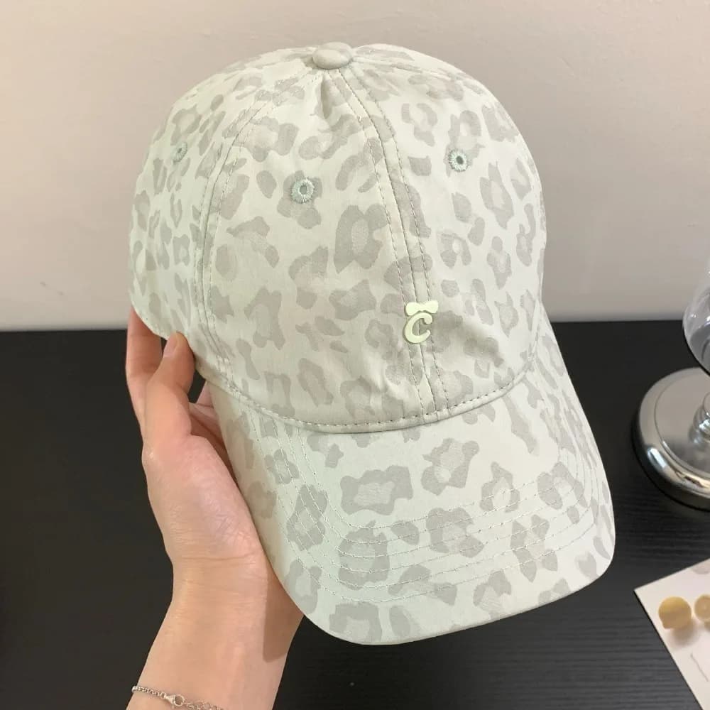 Simple Creative Leopard Print Baseball Cap Peaked Sunscreen Leopard Print Hat Fashion Sweet Cotton Baseball Cap Men