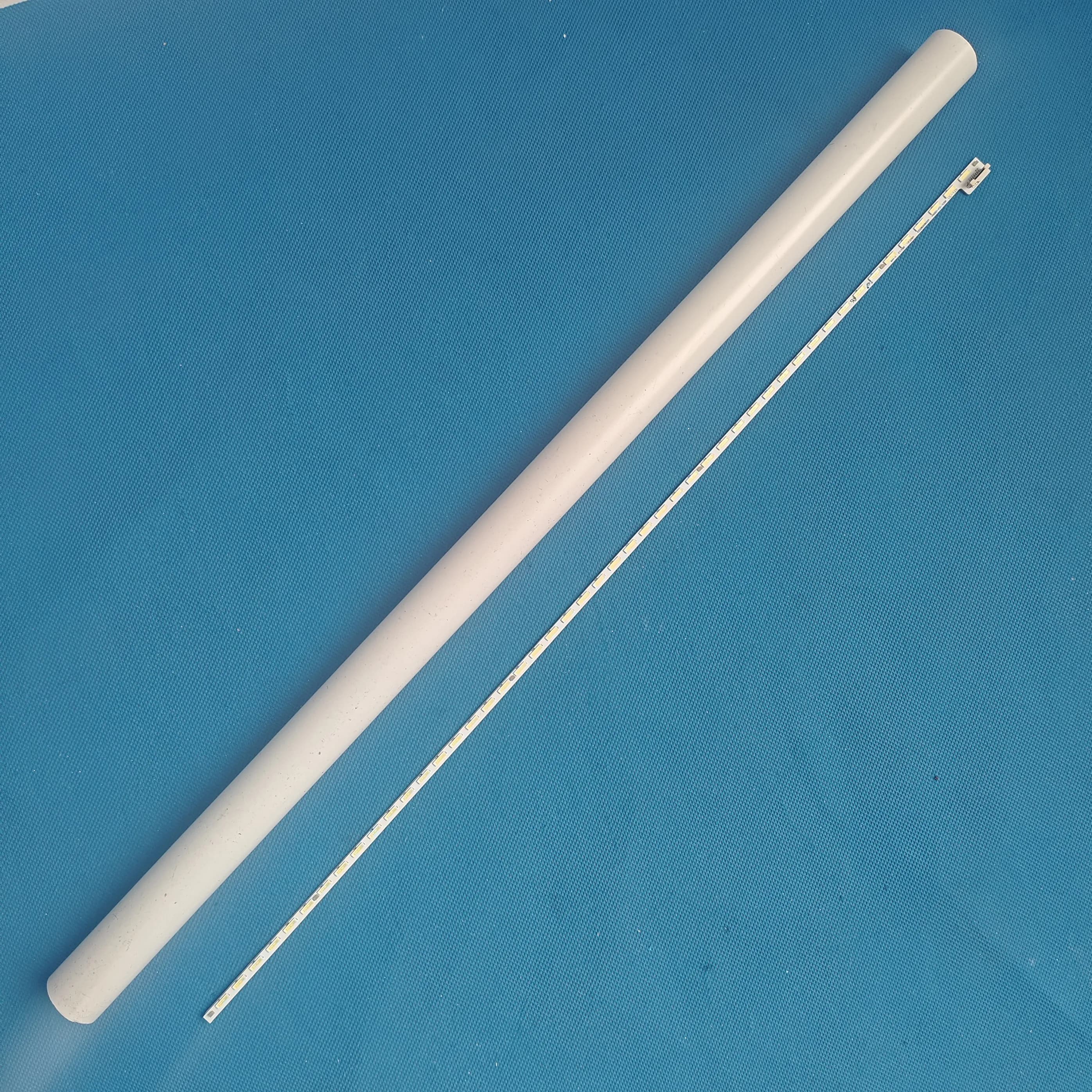 Striscia LED V400DK1-KS1-TLEM04 TLEM2 V400D1-KS1-TLEM1 40UH630V U40S7606DS D40A571U LCD-40U1A L40E5700A-UD 40UB800V-ZA 40UB820V-ZA