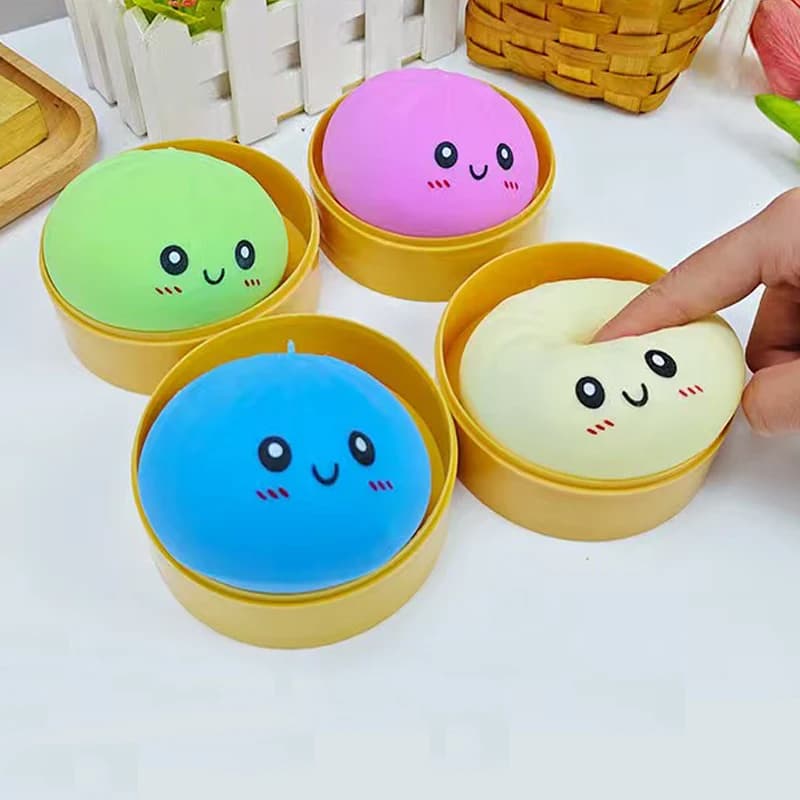Cute Realistic Dumpling Squeeze Toy with Bamboo Steamer Soft TPR Dough Ball Decompression Fidget Toy Funny Creative Gift