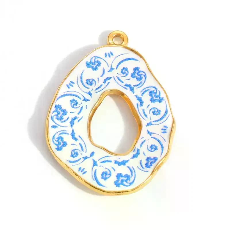 Ciondoli in acciaio inossidabile 304 placcati con ciondoli stampati con fiori a goccia blu per la creazione di gioielli con collane fai da te