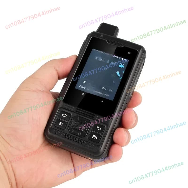 B8000 IP68 Walkie Talkie robusto comunico con radio mobile 4G a banda globale integrata impermeabile